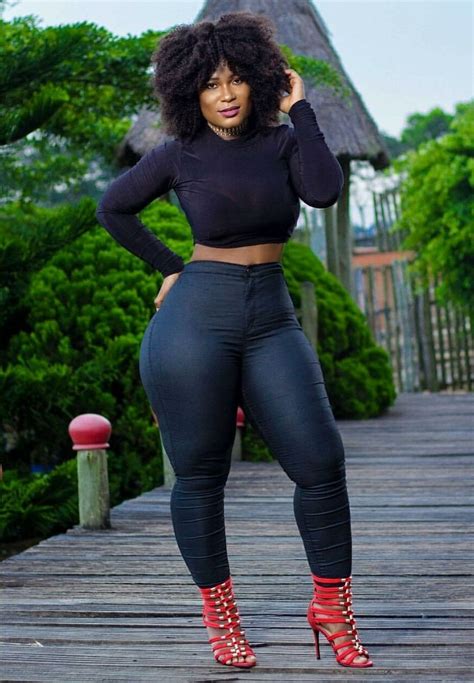 woman with thick thighs|Woman with 34.